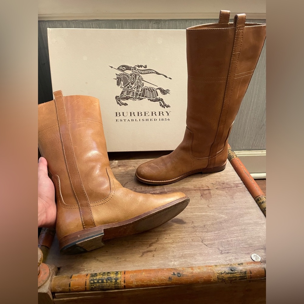 Orignal Authentic Women’s “BURBERRY BOOTS”